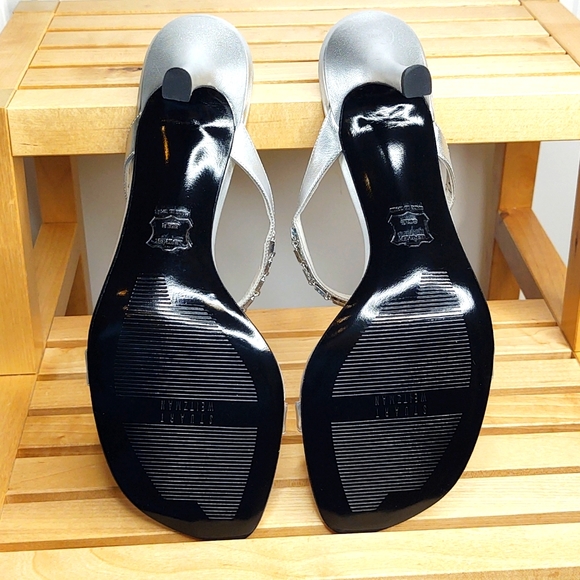 Stuart Weitzman Silver Party Sandals, Teeup, 11 M 🎉🥳 - Picture 3 of 10
